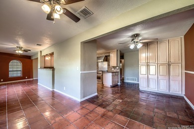 Welcome to 8318 Cactus Wren. Peaceful and private Scenic Oaks