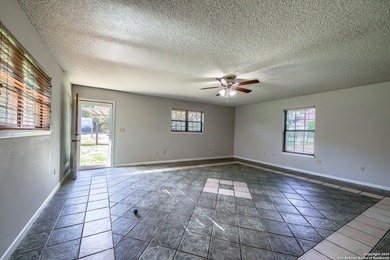 Welcome to 8318 Cactus Wren. Peaceful and private Scenic Oaks