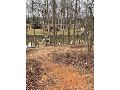 New offering of gated access waterfront cove lot on Lake Norman - photo 1