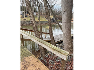 New offering of gated access waterfront cove lot on Lake Norman - photo 4
