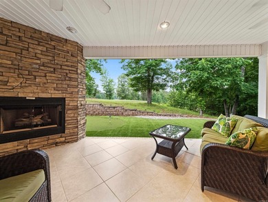 Elegantly designed Custom Home that rivals new construction! - photo 3
