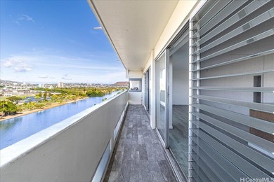 Beautifully renovated 2-bedroom, 1.5-bathroom unit offering 977 - photo 3