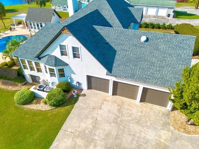 Stunning showpiece in Baymeadows Estates! This exceptional - photo 6