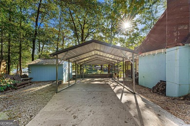 Beautiful Lake Hartwell Home with dock . Brand New Roof June 10 - photo 3