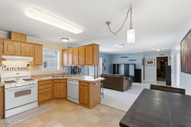 Move right into this young, very bright & open concept home with - photo 3