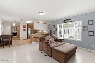 Move right into this young, very bright & open concept home with - photo 4