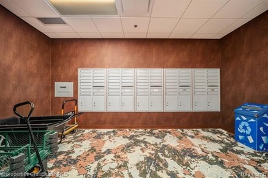 Live convenient & chic at the historic Westin Book Cadillac! - photo 31