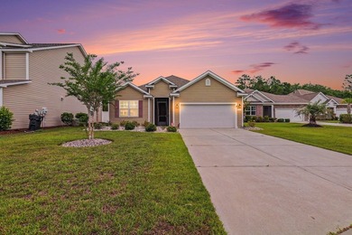 Welcome to this beautifully maintained three-bedroom, two-bath - photo 2