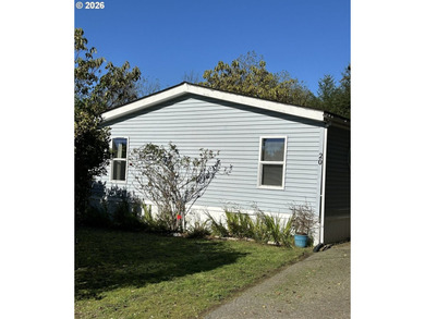 This beautiful doublewide manufactured home in a quiet family - photo 3