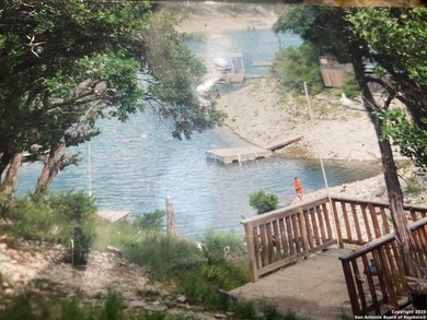 Enjoy end-of-the-road privacy in this charming 2-bedroom, 2-bath - photo 6