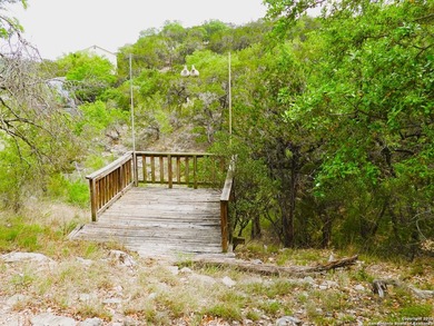 Enjoy end-of-the-road privacy in this charming 2-bedroom, 2-bath - photo 7