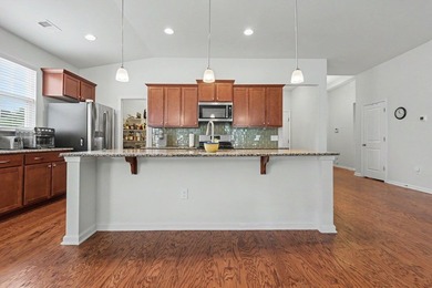 Welcome to this beautifully maintained three-bedroom, two-bath - photo 9