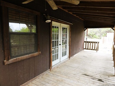 Enjoy end-of-the-road privacy in this charming 2-bedroom, 2-bath - photo 10