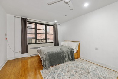 Elegant Studio Living at Canterbury Gardens, Located in the - photo 3