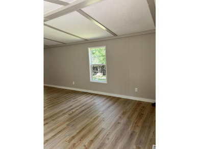 Freshly painted 1.5 bath, 3 bedroom home is waiting for its next - photo 14