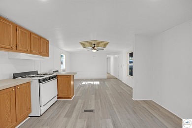 Escape to the peace and tranquility of this charming 3-bedroom - photo 14