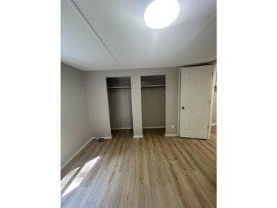 Freshly painted 1.5 bath, 3 bedroom home is waiting for its next - photo 27