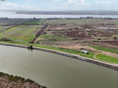 Come build your waterfront home, exciting opportunity awaits - photo 2