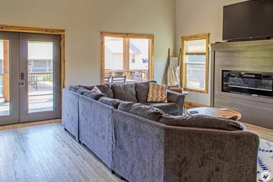 Escape to nature in this stunning 4 bedroom, 4 bath custom home - photo 5
