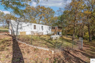 Escape to the peace and tranquility of this charming 3-bedroom - photo 37