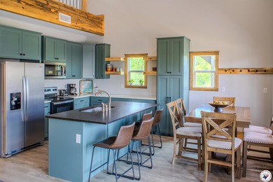 Escape to nature in this stunning 4 bedroom, 4 bath custom home - photo 8