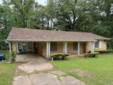 Ouachita River Home For Sale in Camden Arkansas
