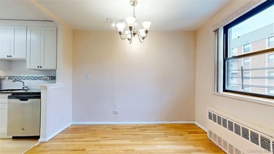 Welcome to Apartment 4C at Pembroke Square - a spacious - photo 10