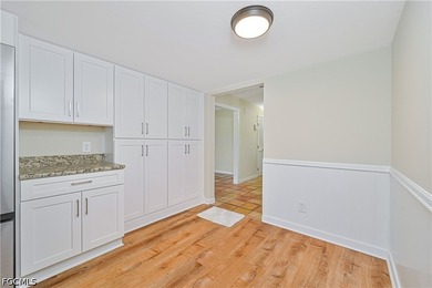 Motivated Seller! Bring all offers! Welcome to this beautifully - photo 8