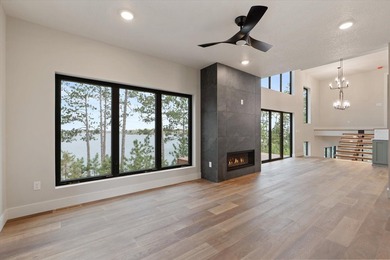 There are a handful of properties on Gull Lake where the setting - photo 18