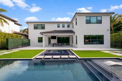 The last home built in The Oaks in 2019, this contemporary - photo 7