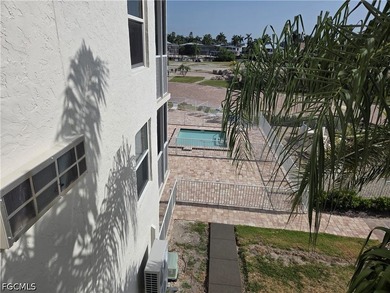 Coastal Paradise Condo - Completely Renovated Beach & Bay - photo 34