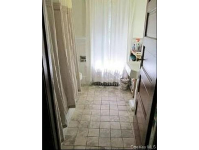 NEWLY RENOVATED --- 3-story / Traditional / 3,180 Sq Ft Colonial - photo 7