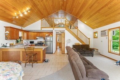 Year round home on 1900 acres of water!! This well maintained - photo 4