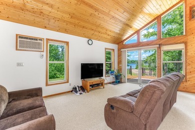 Year round home on 1900 acres of water!! This well maintained - photo 7