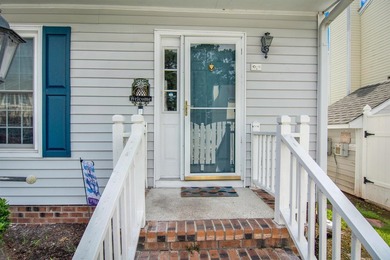 Terrific and spacious end-unit 3-bedroom, 2.5-bath furnished - photo 2