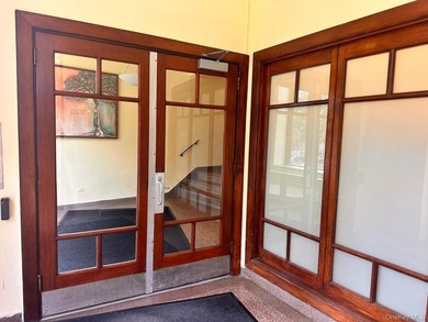 1-bedroom apartment located in Flushing - photo 5