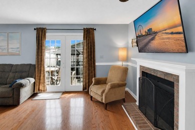 Terrific and spacious end-unit 3-bedroom, 2.5-bath furnished - photo 9