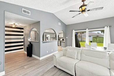 Don't miss this beautifully maintained 3-bedroom, 2-bath home - photo 12