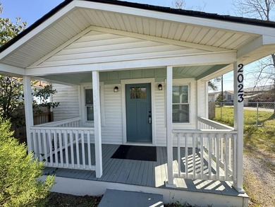 2023 Hugo Avenue is a beautifully renovated 2-bedroom, 2-bath - photo 1