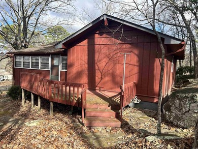 Great little 2 bedroom with over 1100 SF of space and a large - photo 24