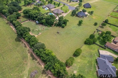Set on over 2.5 beautifully landscaped acres, this stunning - photo 5