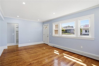 LOCATION! LOCATION! LOCATION!! THIS COMPLETELY UPDATED 3 BED 1.5 - photo 9