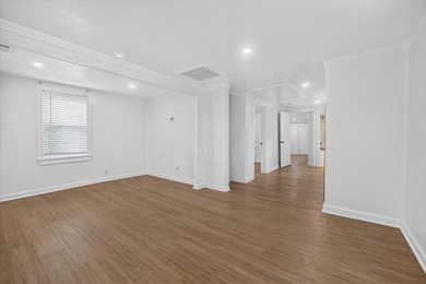 2023 Hugo Avenue is a beautifully renovated 2-bedroom, 2-bath - photo 10