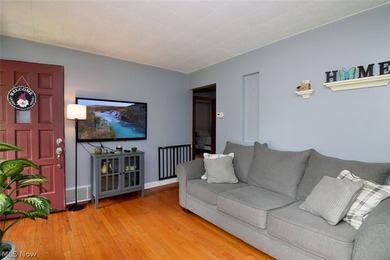 Welcome home to this well-maintained 3-bedroom, 2 full bathroom - photo 6