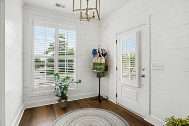 Better-Than-New Custom Home with Extensive Upgrades in the Heart - photo 3