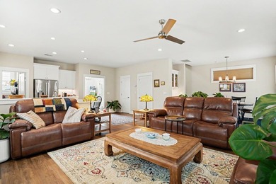 Better-Than-New Custom Home with Extensive Upgrades in the Heart - photo 10