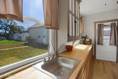 Welcome home to Watsontown! Loved by its owners for several - photo 15