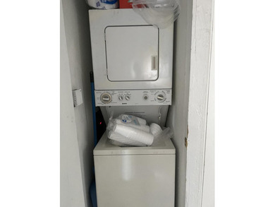 Welcome to this fantastic investment opportunity under normal - photo 6