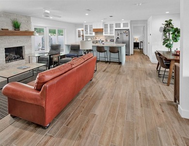 This home will take your breath away! From the high-end finishes - photo 17