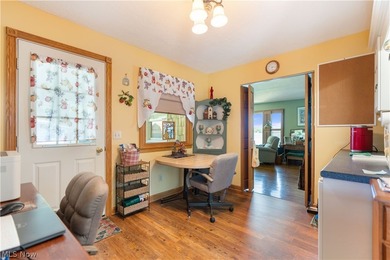 This house is all about the lake and maximizing the lake views - photo 23